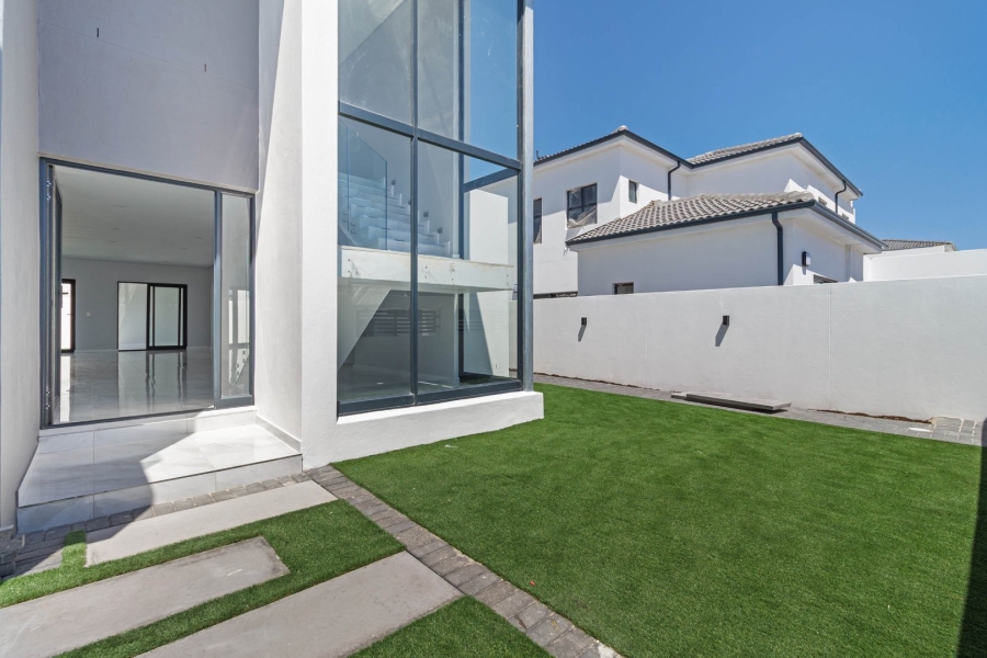 4 Bedroom Property for Sale in Sandown Western Cape